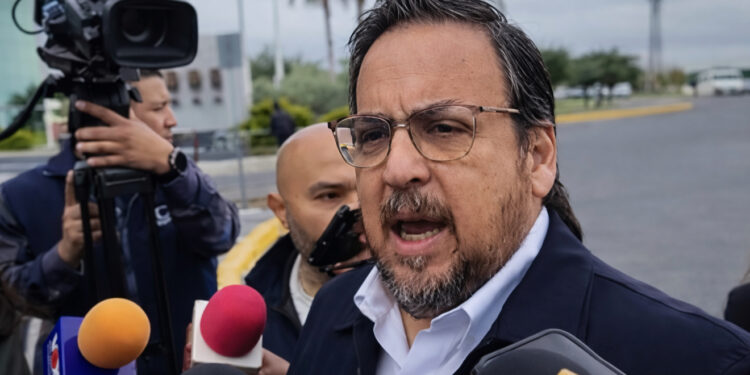 ¡Padres no responden! Se quedan lentes sin recoger para niños en Tamaulipas