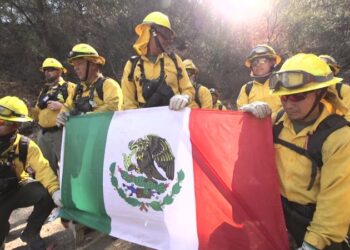 Bomberos mexicanos quedan en el limbo tras cambios migratorios en EEUU