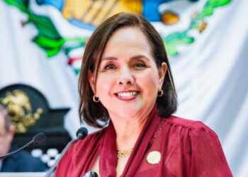 Yuriria Iturbe asegura que escuelas no son guarderías tras polémica por cambios al calendario escolar