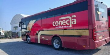 “Nadie se quede afuera”; presentan nueva Ruta Conecta con camiones híbridos en Ciudad Victoria