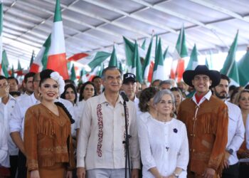Refrenda Américo Villarreal respaldo de Tamaulipas a Claudia Sheinbaum ante miles de asistentes
