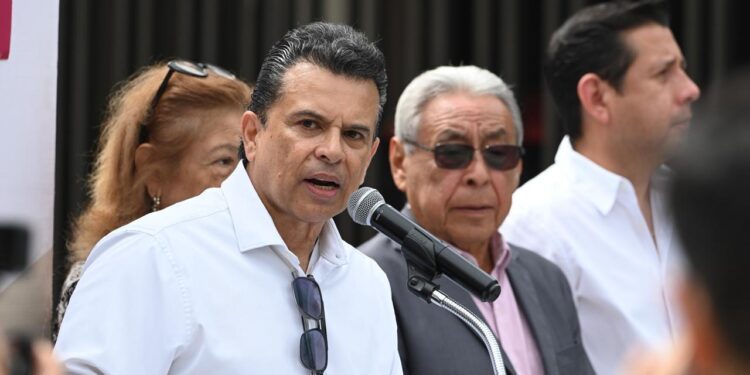 “Compromiso cumplido”: Lalo Gattás entrega pavimentación en la colonia Magisterial