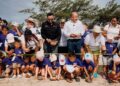 Participan 80 menores del DIF en liberación de tortugas marinas en La Pesca
