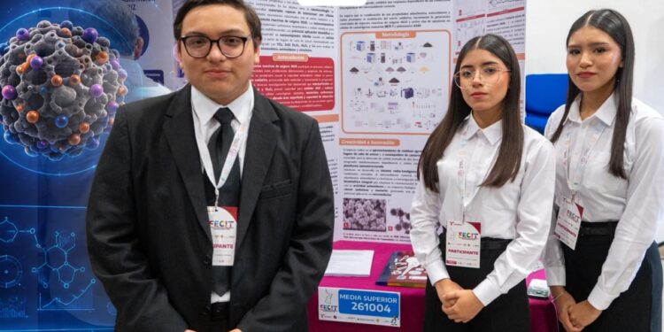 Estudiantes de la UAT crean innovador nanocompuesto que busca combatir el cáncer de mama y pulmón