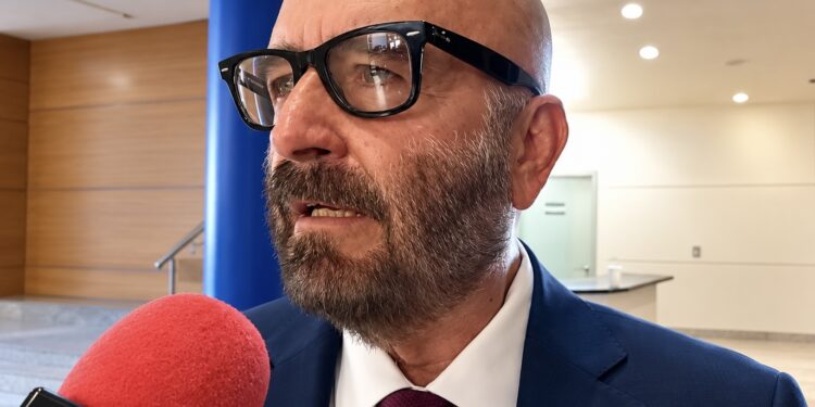 Tandeos de agua se extienden a otros municipios; Victoria enfrenta estiaje severo