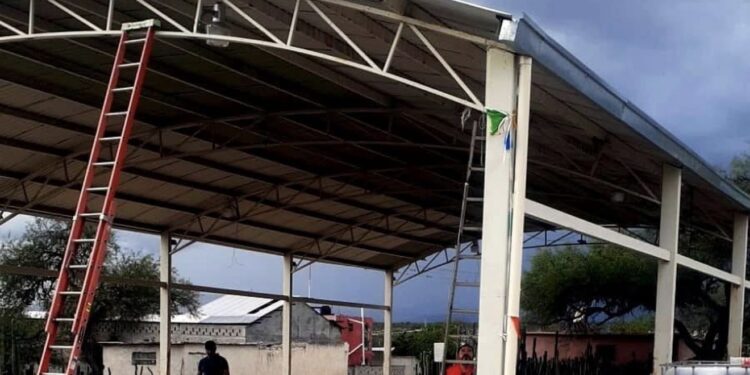 Mejoran servicios y espacios comunitarios en San Antonio de Padua
